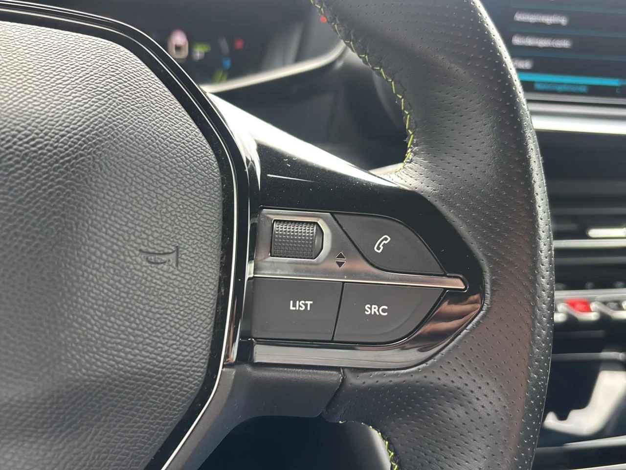 Hoofdafbeelding Peugeot e-208
