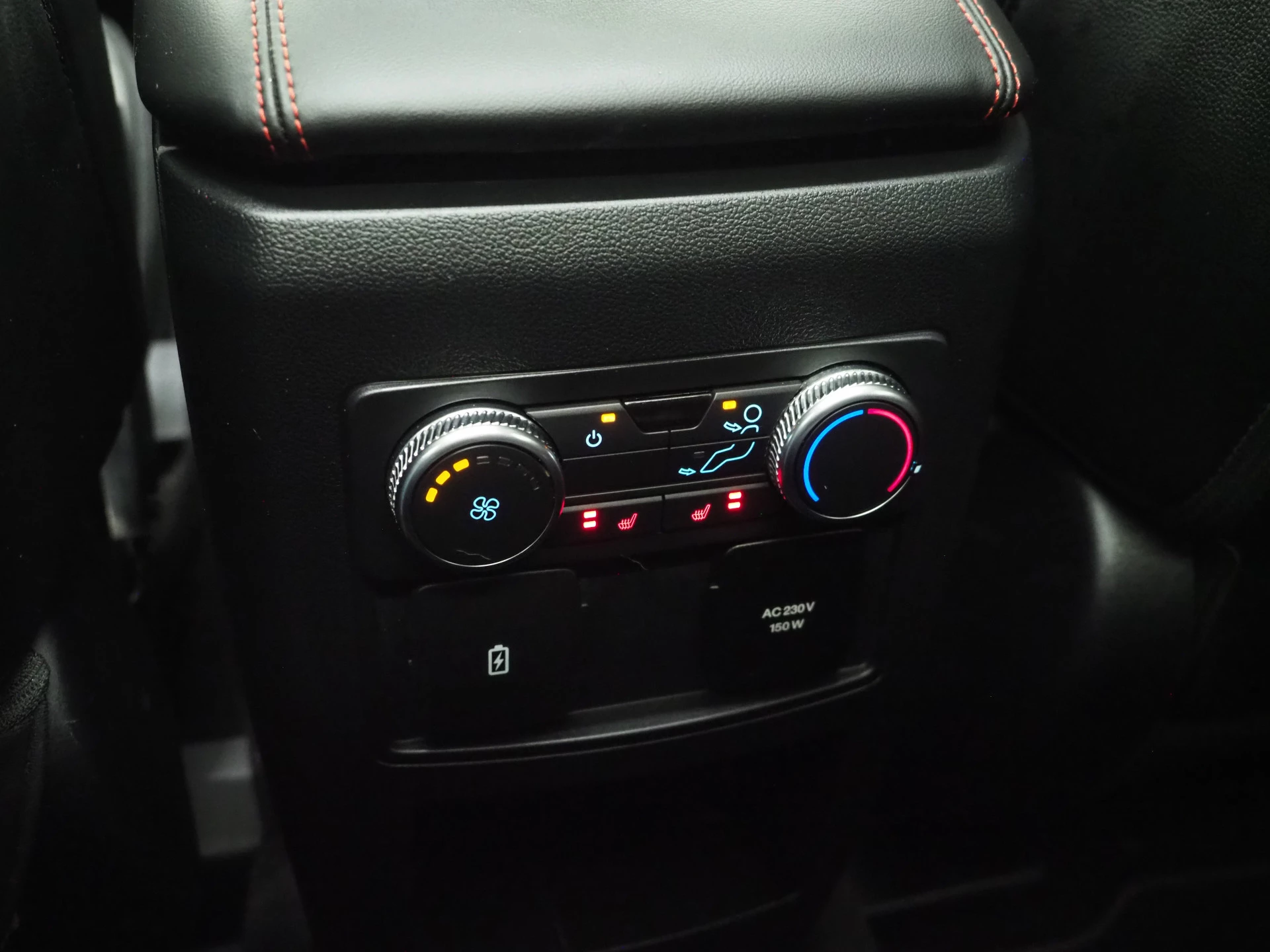 Hoofdafbeelding Ford Explorer