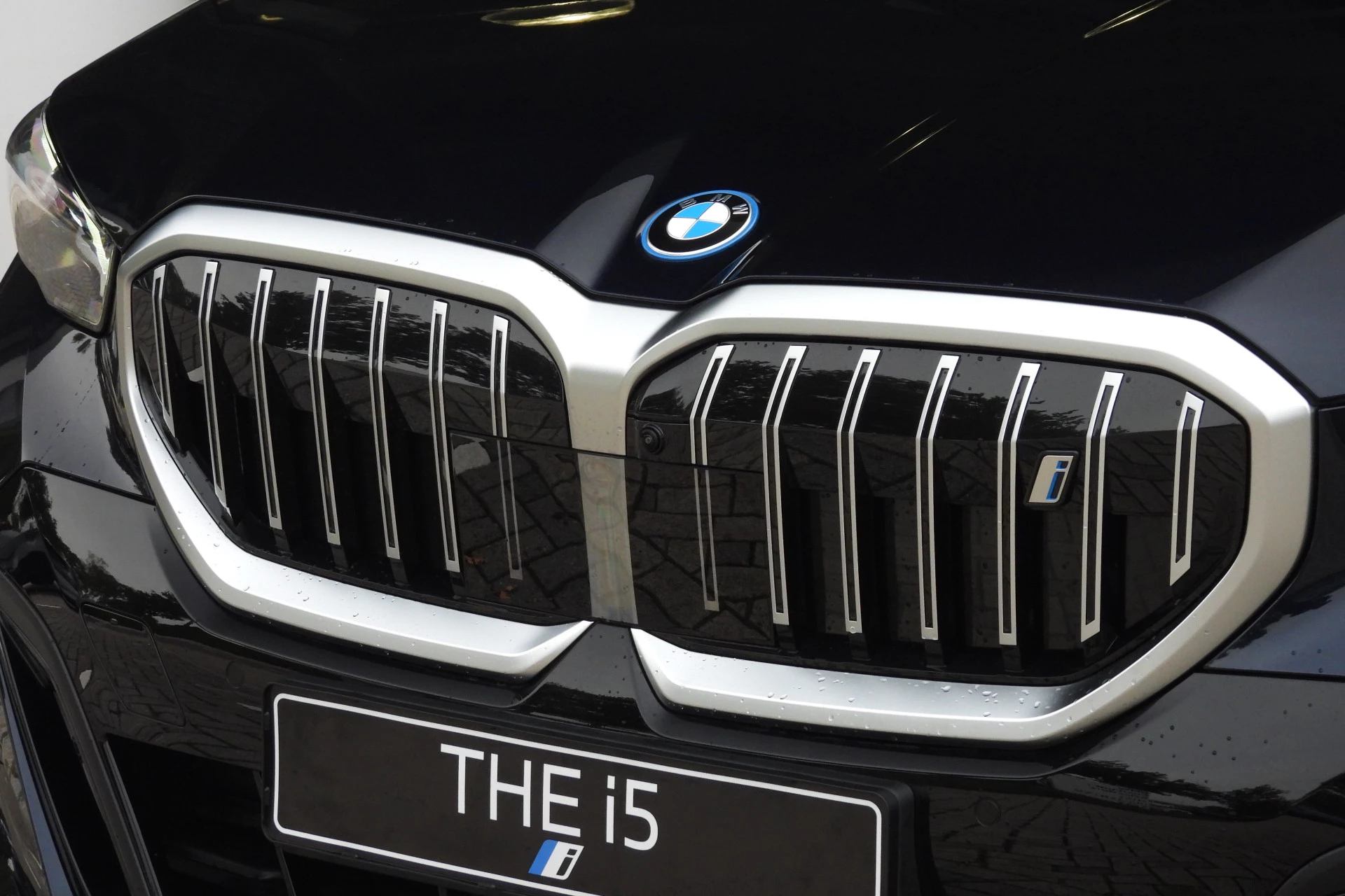 Hoofdafbeelding BMW i5