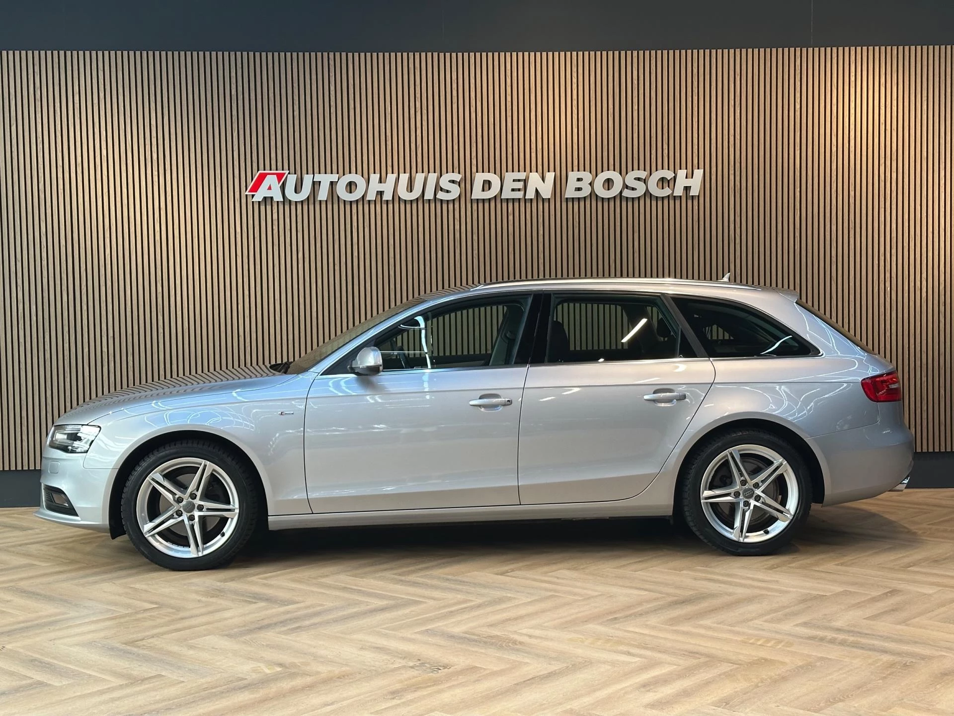 Hoofdafbeelding Audi A4