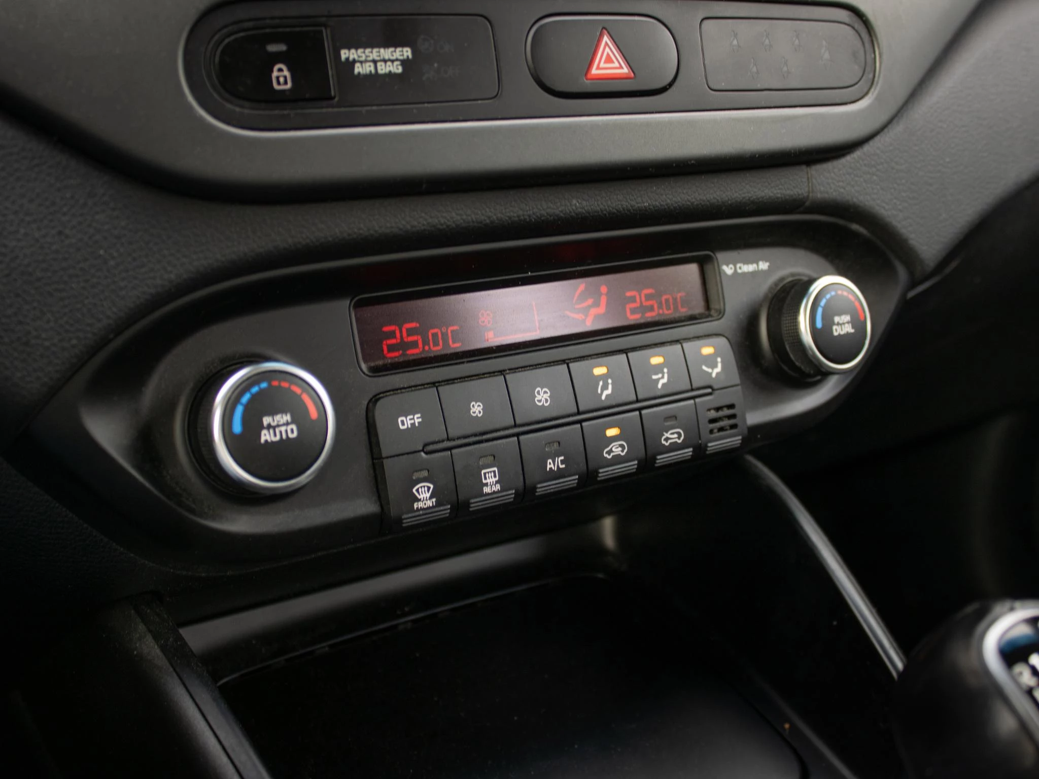 Hoofdafbeelding Kia Carens