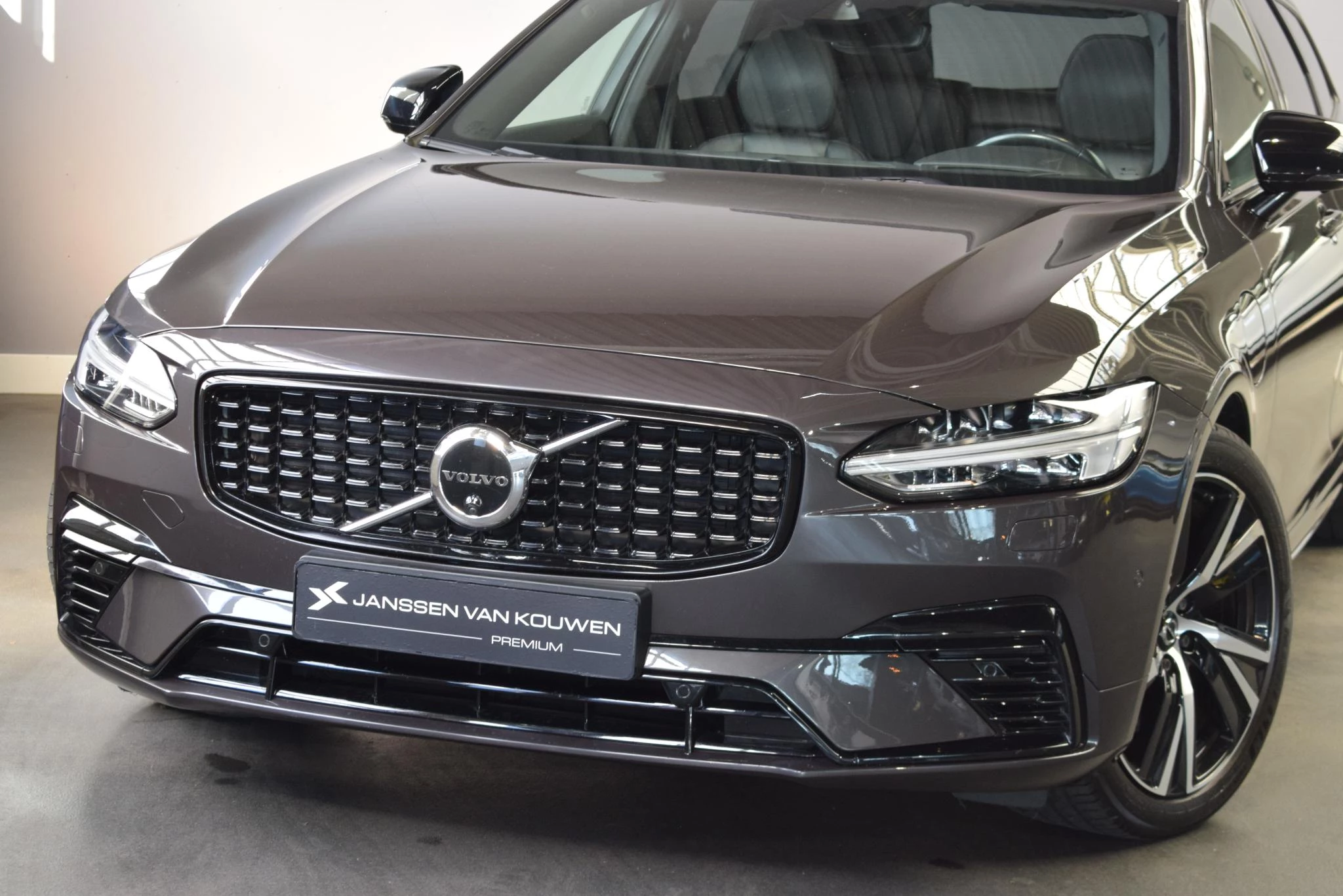 Hoofdafbeelding Volvo V90