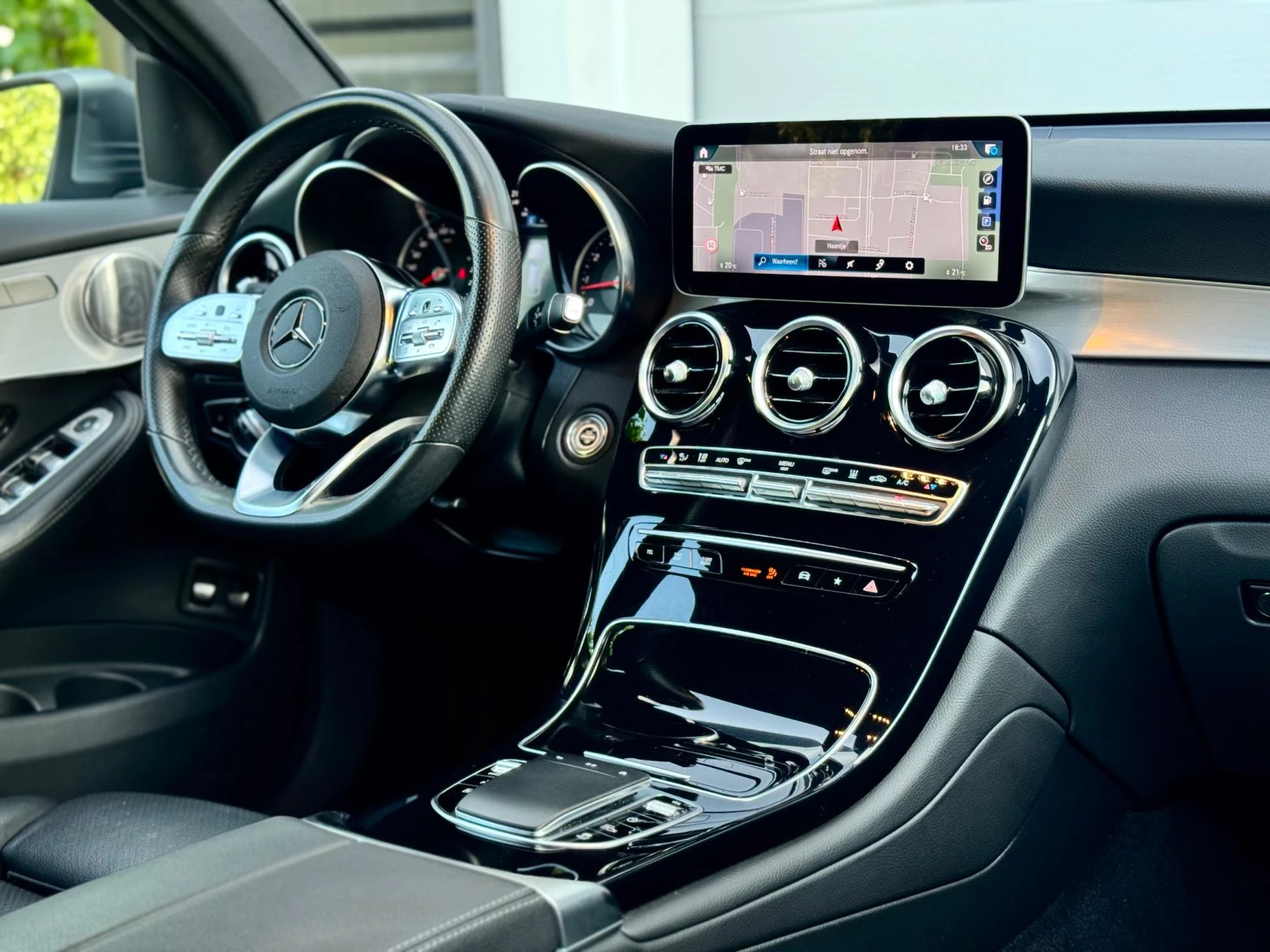 Hoofdafbeelding Mercedes-Benz GLC