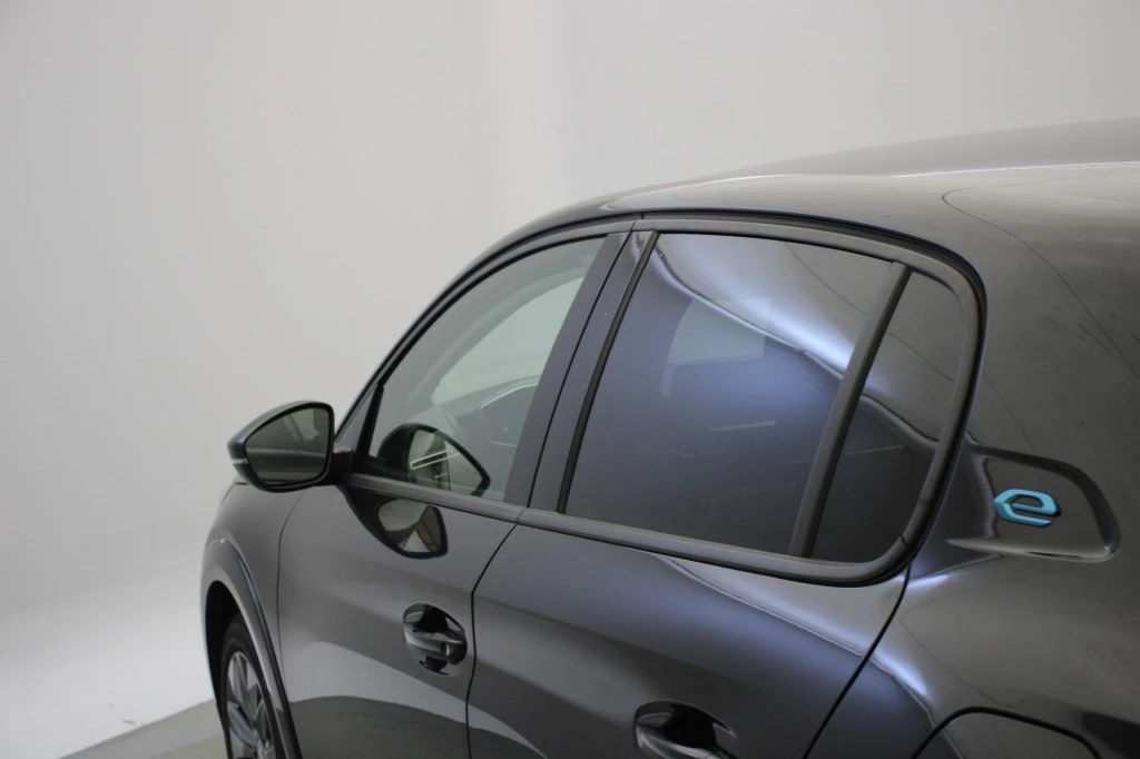 Hoofdafbeelding Peugeot e-208