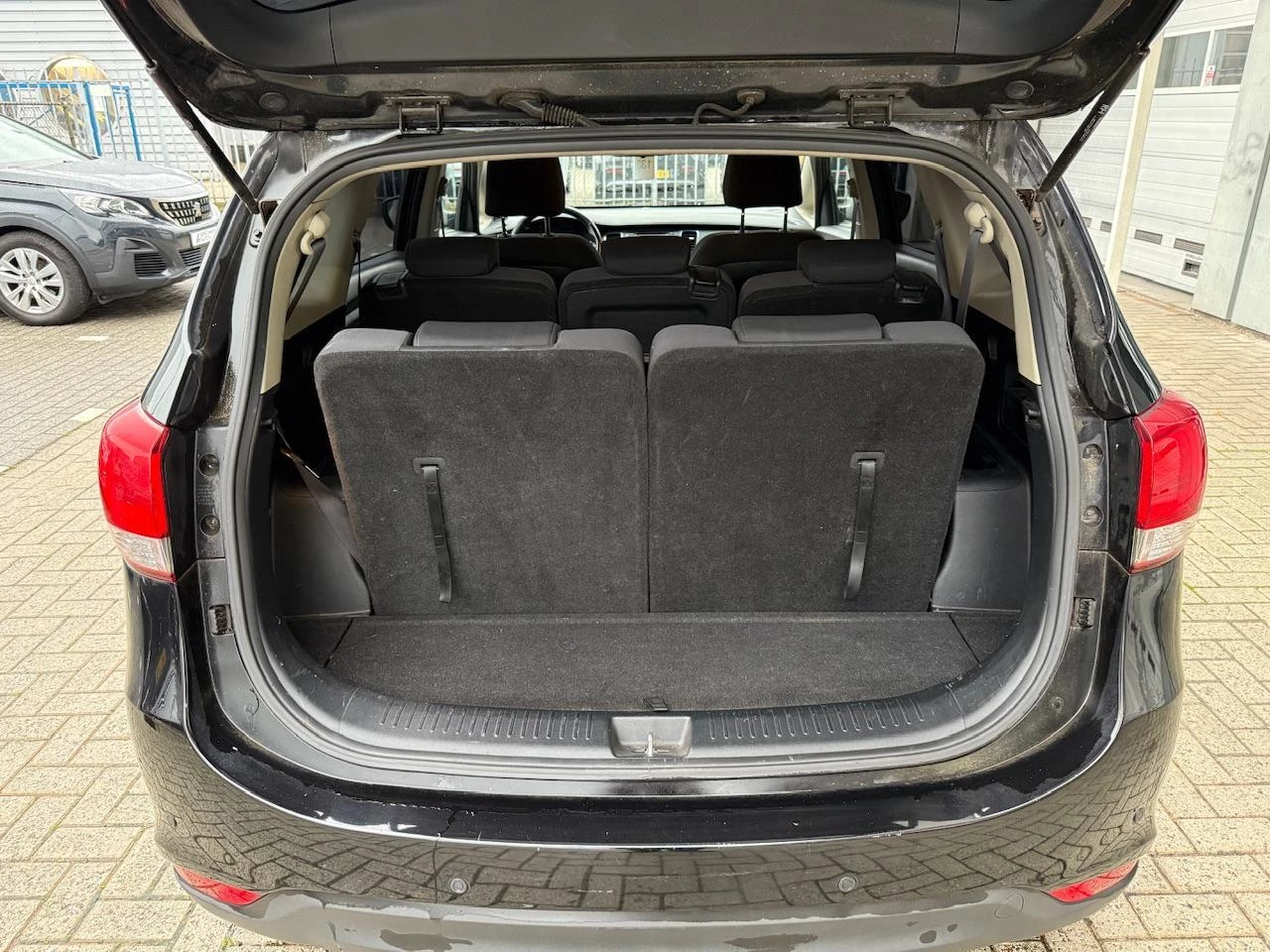 Hoofdafbeelding Kia Carens