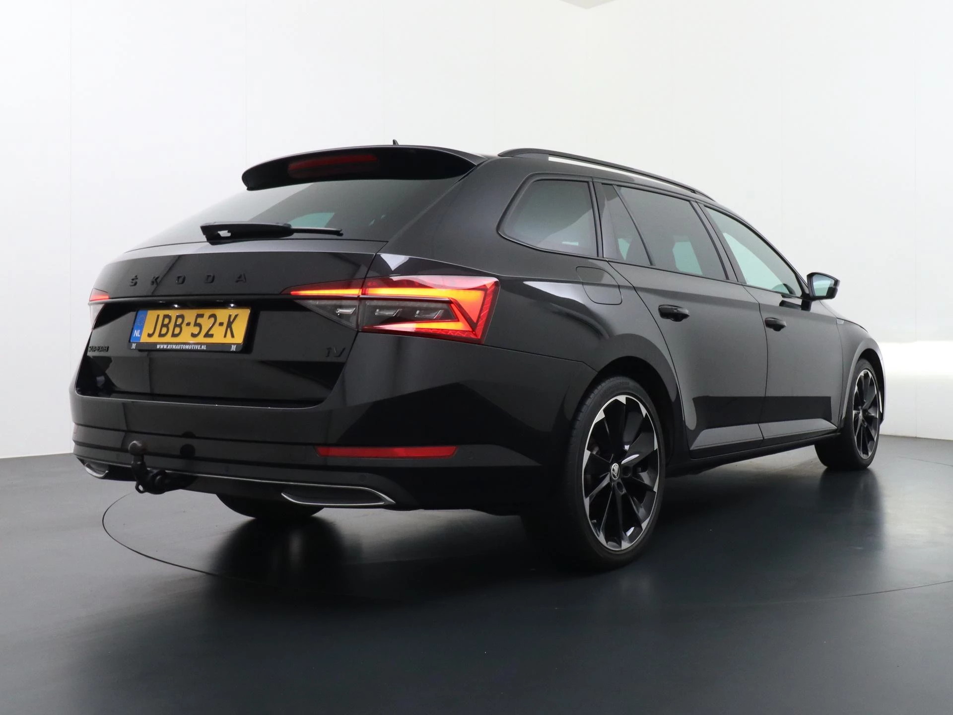 Hoofdafbeelding Škoda Superb