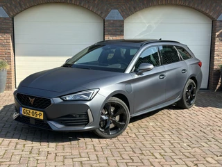 Cupra Leon Sportstourer 1.4 TSI eHybrid PHEV FR Business Intense Panorama Carplay LED 245pk