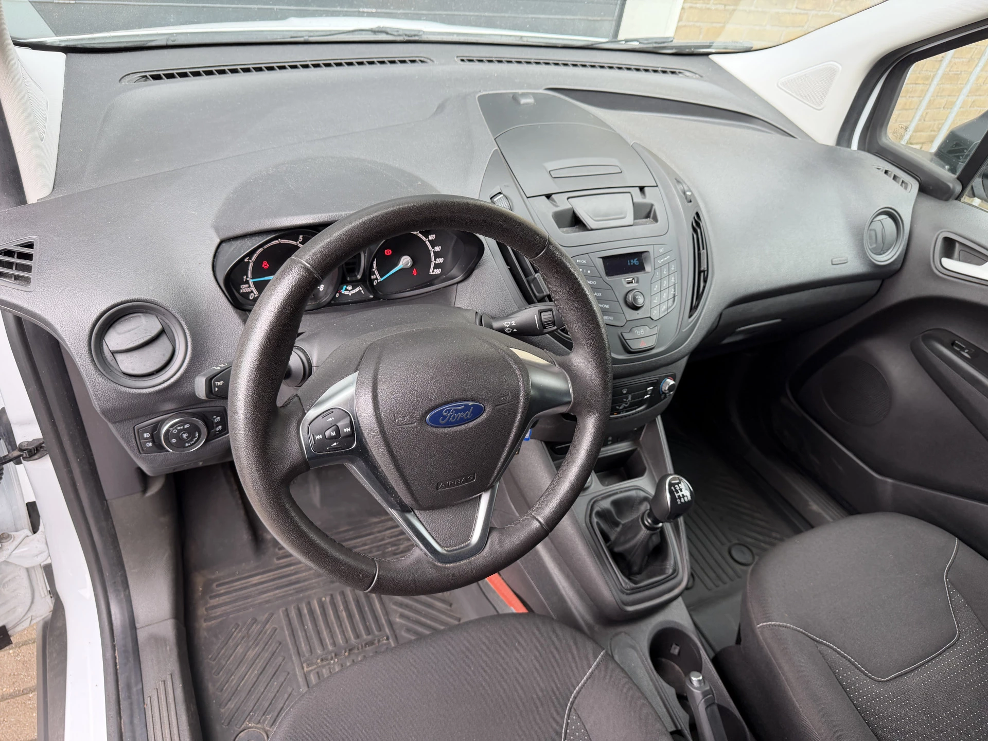 Hoofdafbeelding Ford Transit Courier
