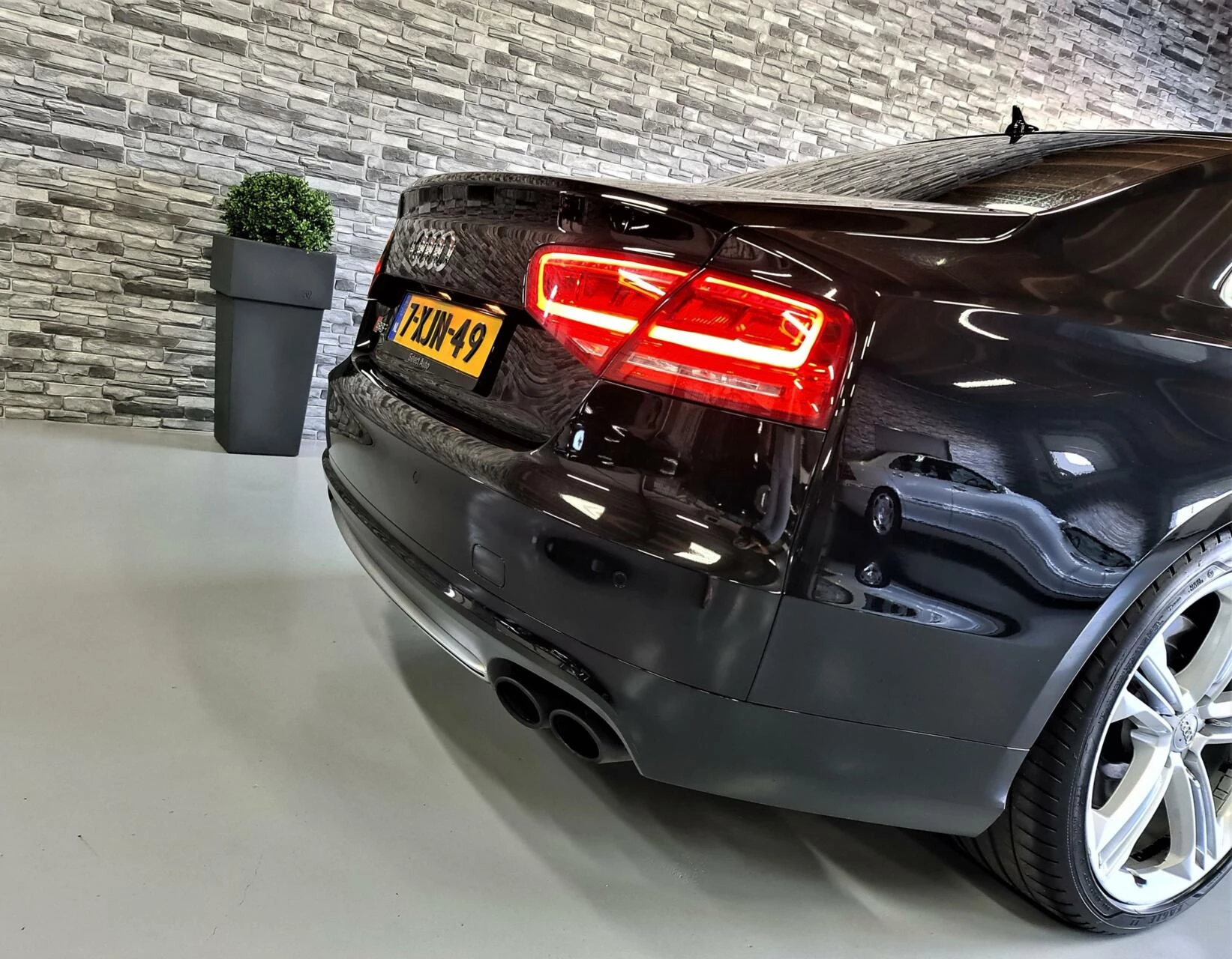 Hoofdafbeelding Audi S8