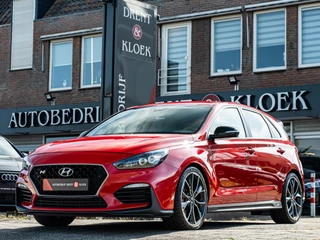 Hoofdafbeelding Hyundai i30 Hyundai i30 2.0 T-GDI N2 Performance ORG NL ELEK STOELEN CAMERA LED PRIVACY GLASS