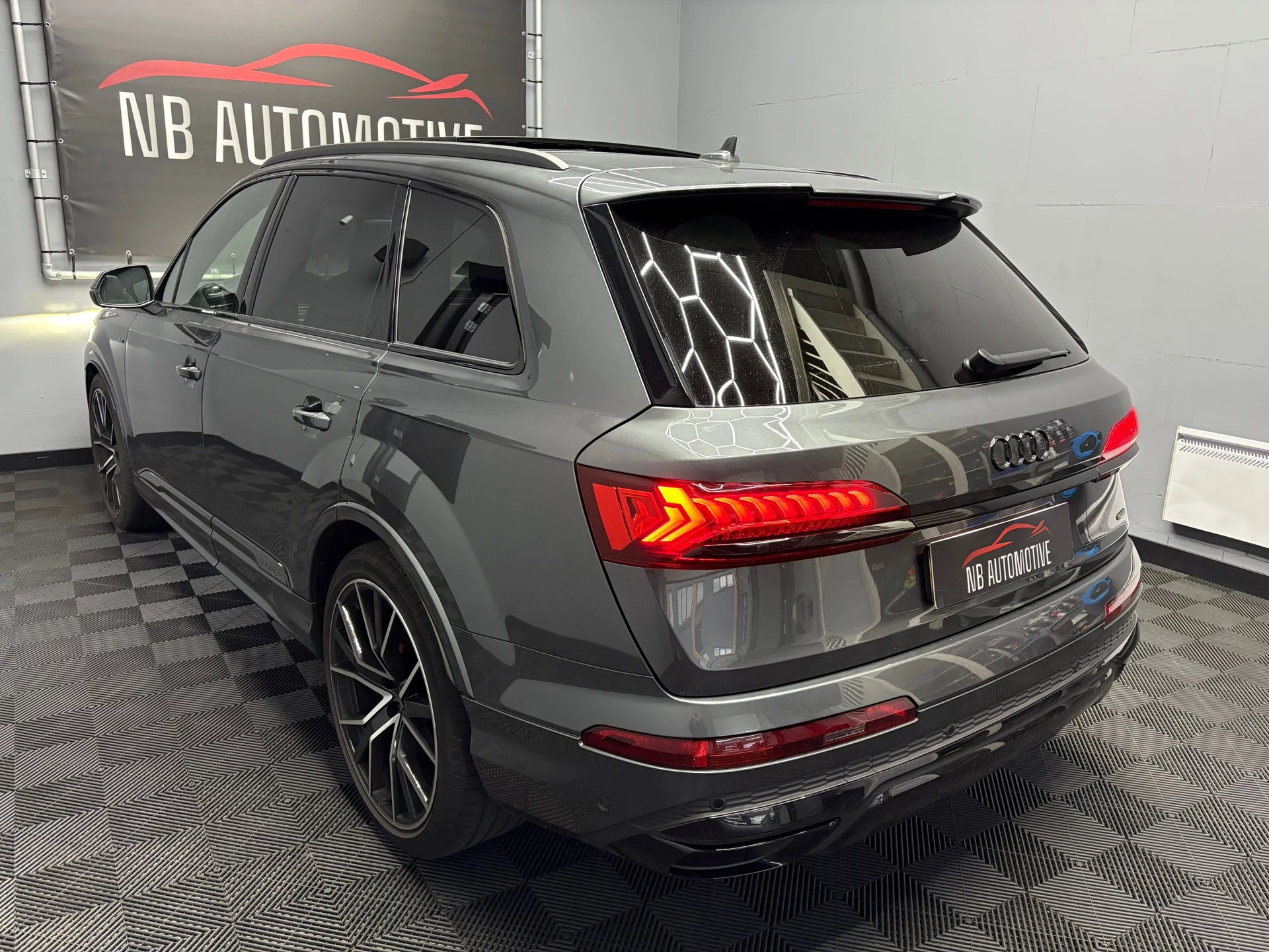 Hoofdafbeelding Audi Q7