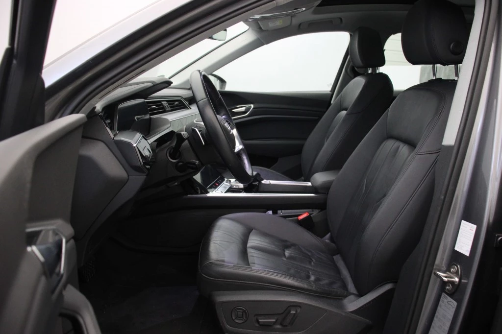 Hoofdafbeelding Audi e-tron