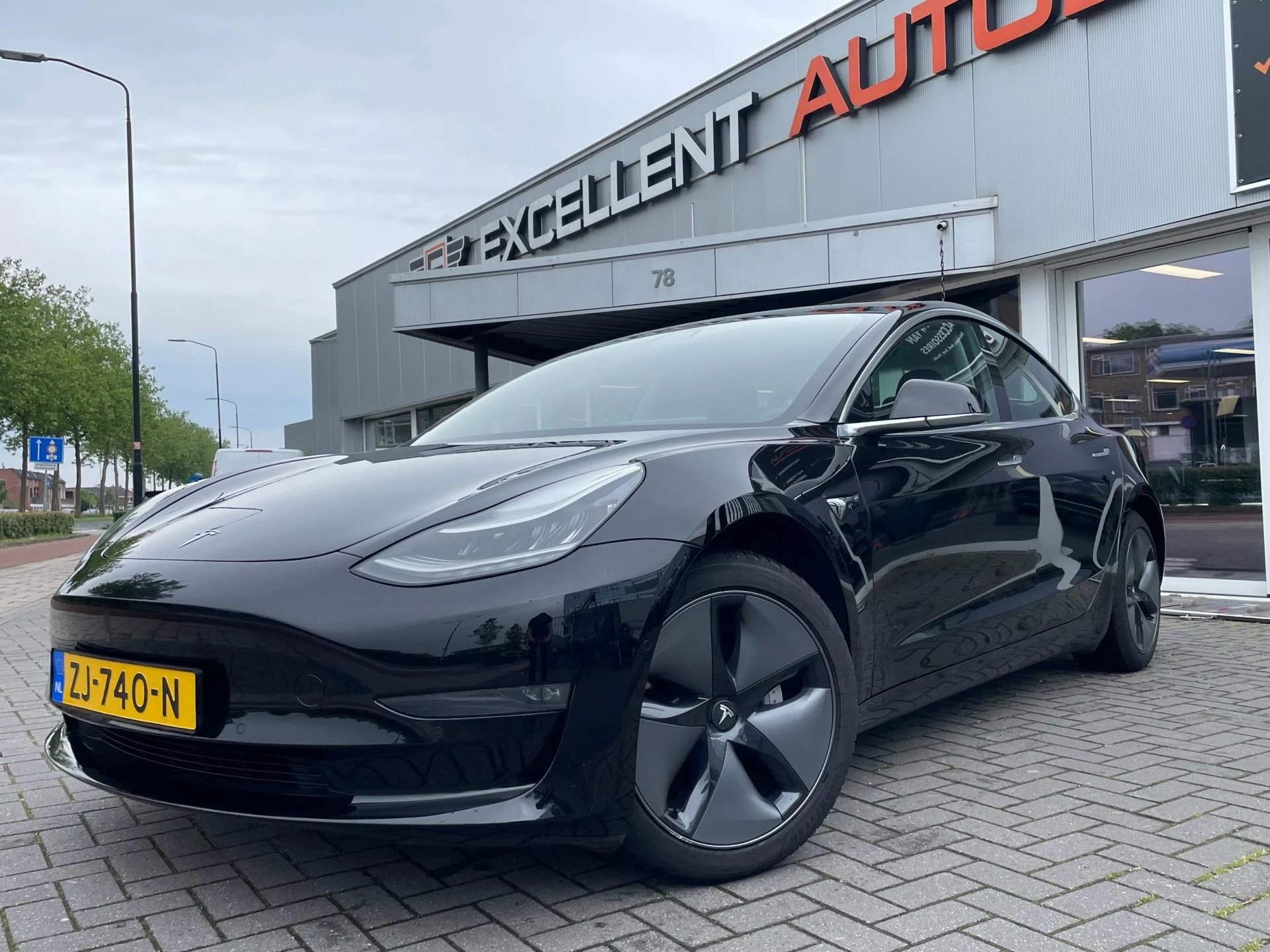 Hoofdafbeelding Tesla Model 3