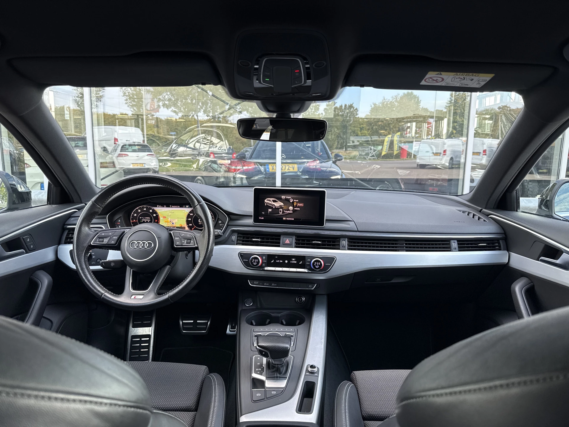 Hoofdafbeelding Audi A4