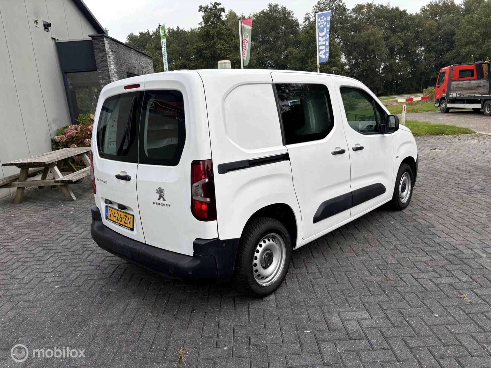 Hoofdafbeelding Peugeot Partner