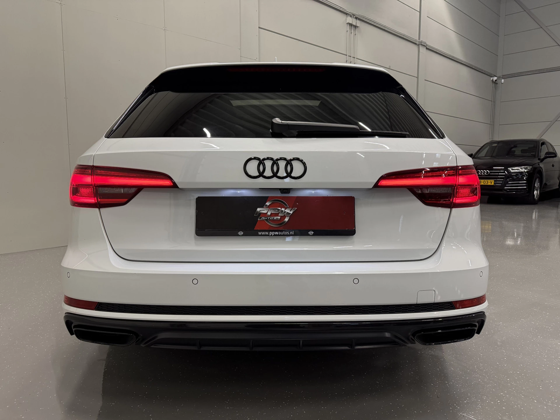 Hoofdafbeelding Audi A4