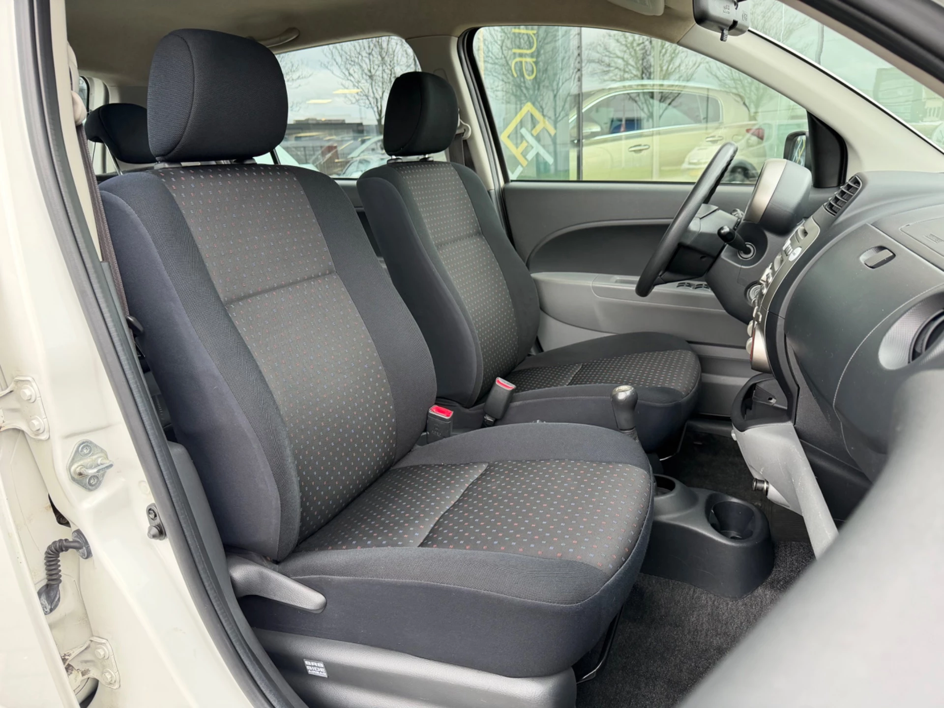 Hoofdafbeelding Daihatsu Sirion