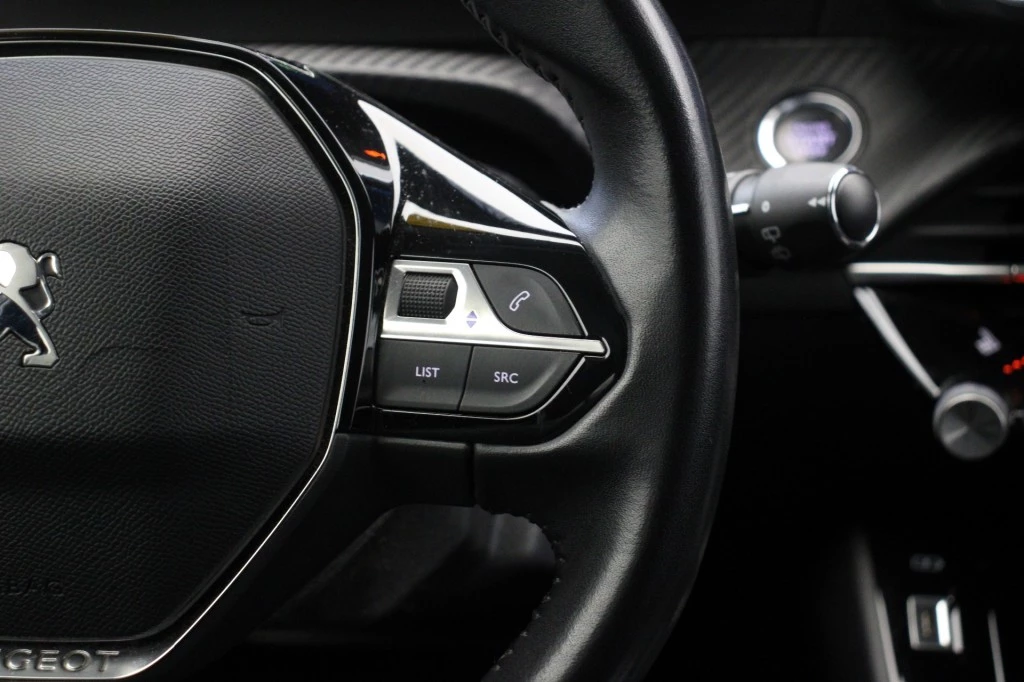 Hoofdafbeelding Peugeot e-208