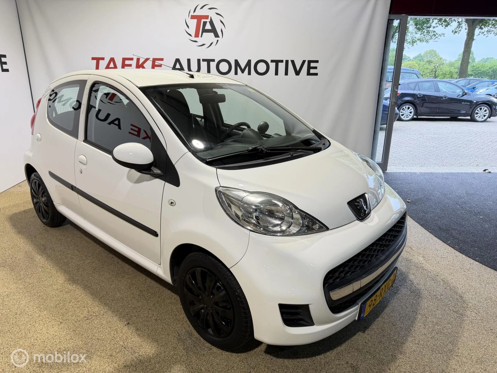 Hoofdafbeelding Peugeot 107
