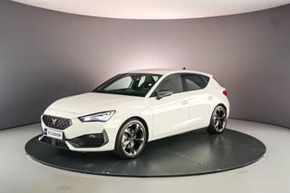 Hoofdafbeelding CUPRA Leon Sportstourer CUPRA Leon Sportstourer Business 1.4 TSI e-Hybrid 204pk DSG Automaat Adaptive cruise control, Navigatie, Stuurwiel verwarmd, Airco, DAB, App connect, Stoelverwarming, Parkeersensor achter, LED verlichting