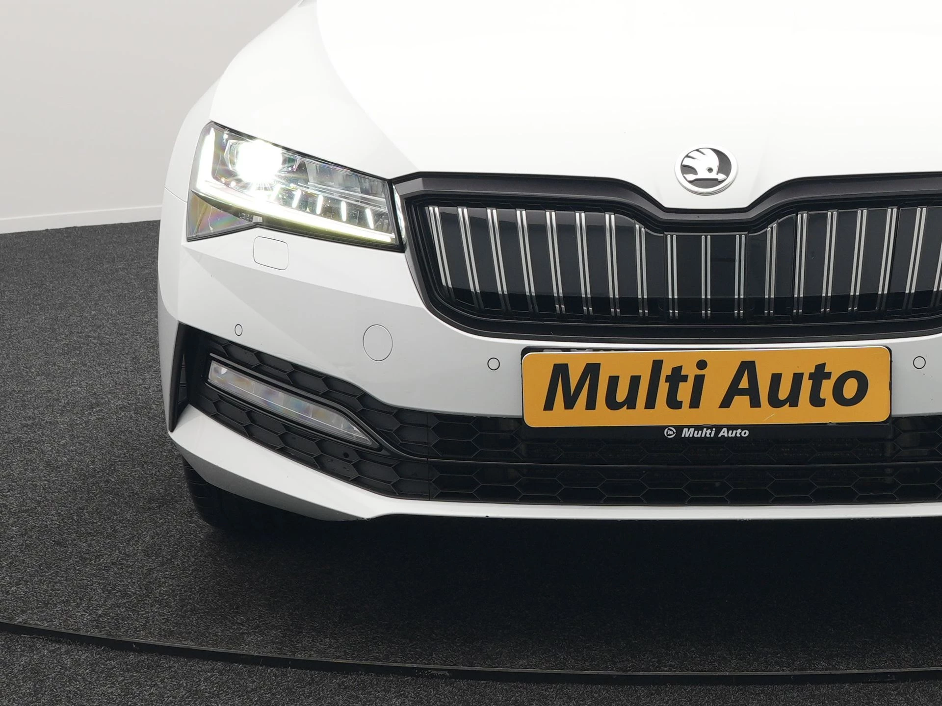 Hoofdafbeelding Škoda Superb