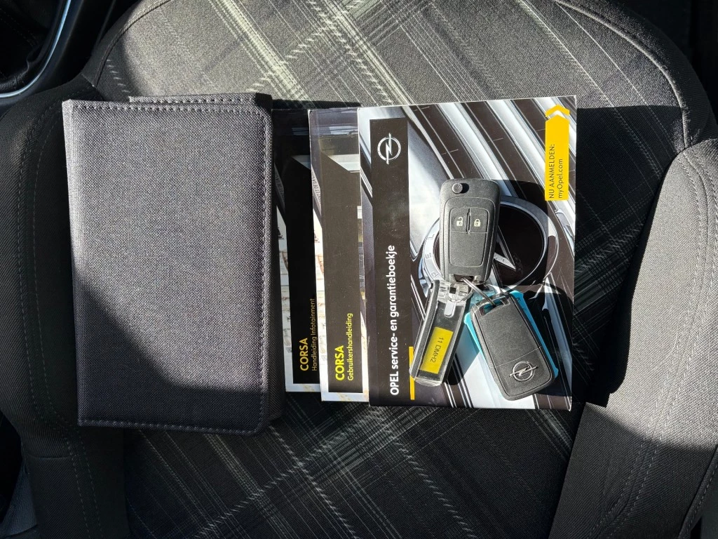 Hoofdafbeelding Opel Corsa