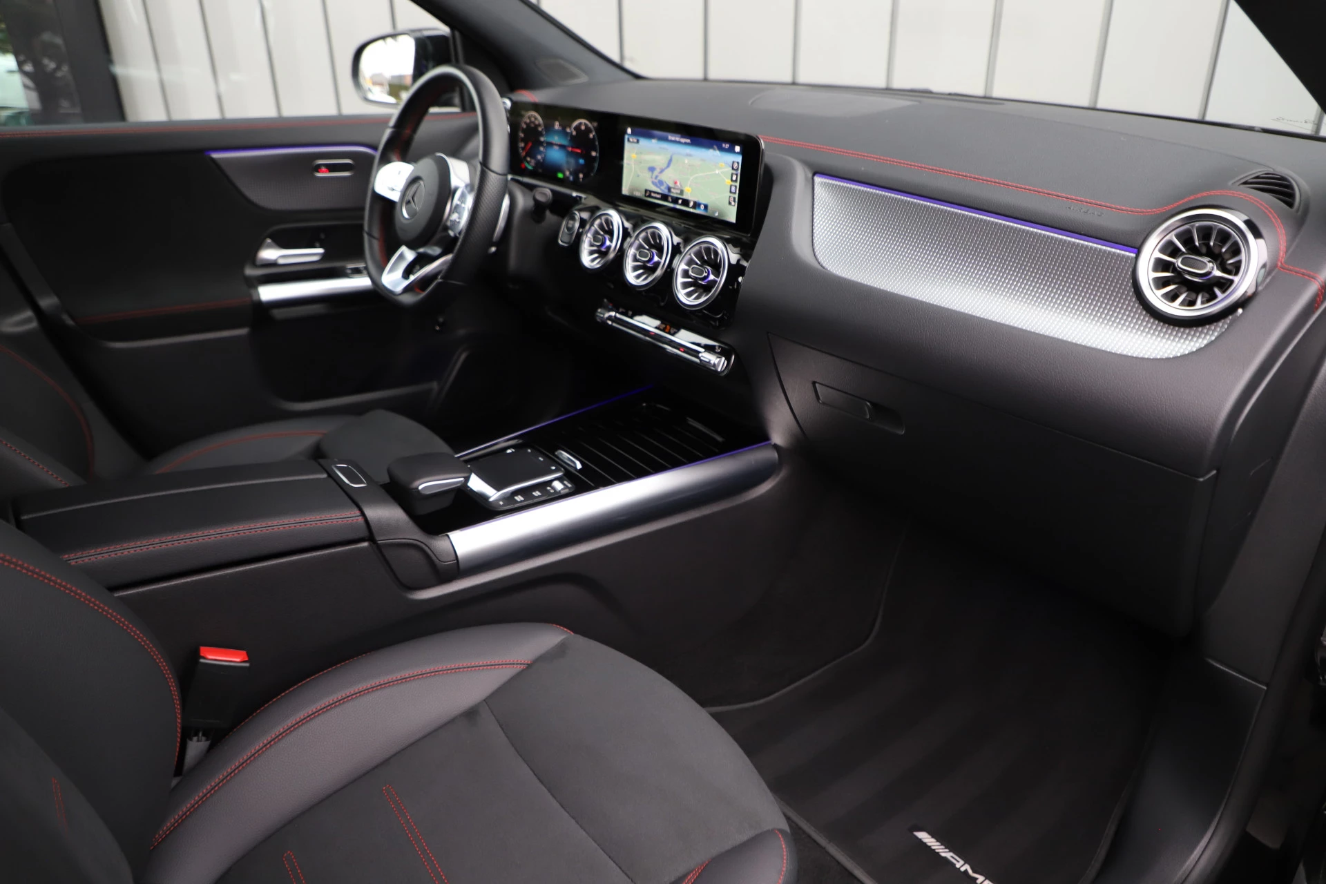 Hoofdafbeelding Mercedes-Benz EQA