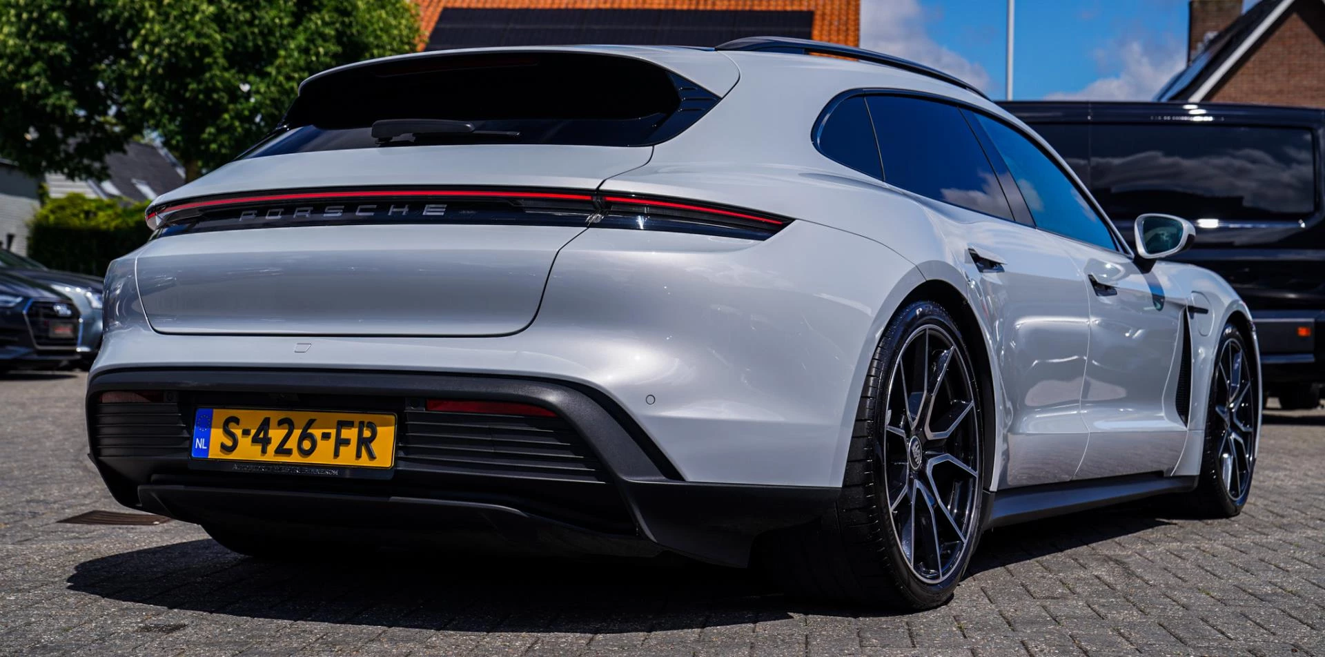 Hoofdafbeelding Porsche Taycan