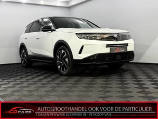 Hoofdafbeelding Opel Grandland Opel Grandland 1.2 Turbo Hybrid GS-e 360 Camera, Navi, Half leder, Keyless start, Virtual desk, Rijstrook correctie, Cruise control, Winterpakket