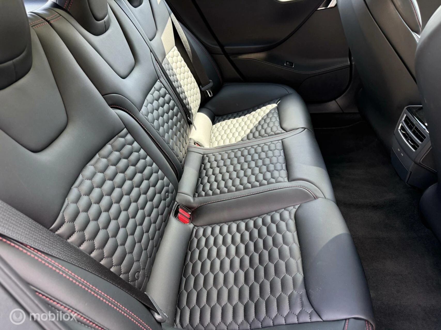 Hoofdafbeelding Tesla Model S