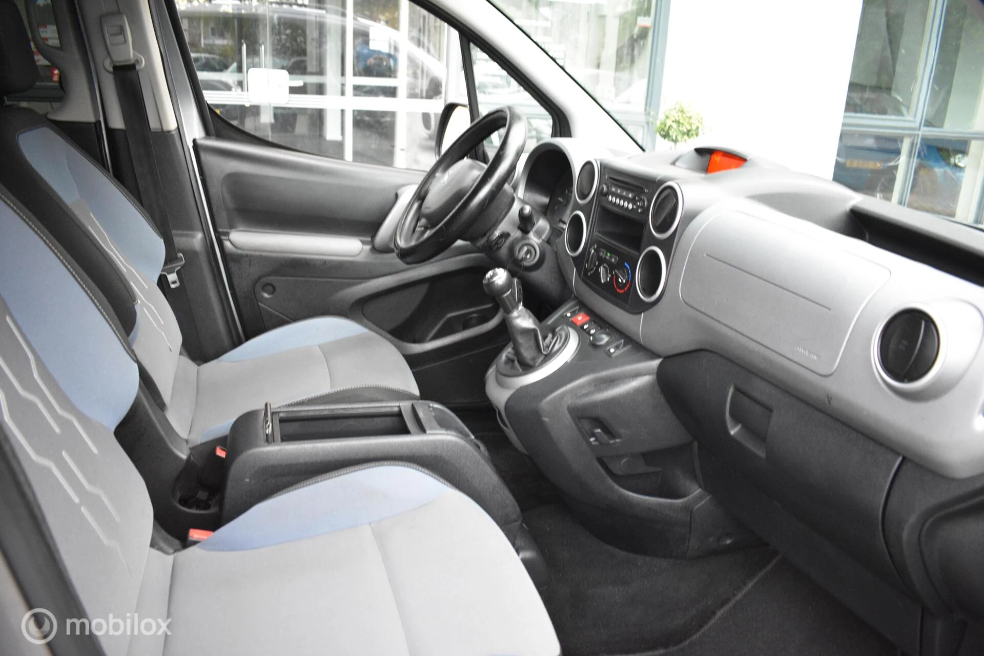 Hoofdafbeelding Peugeot Partner