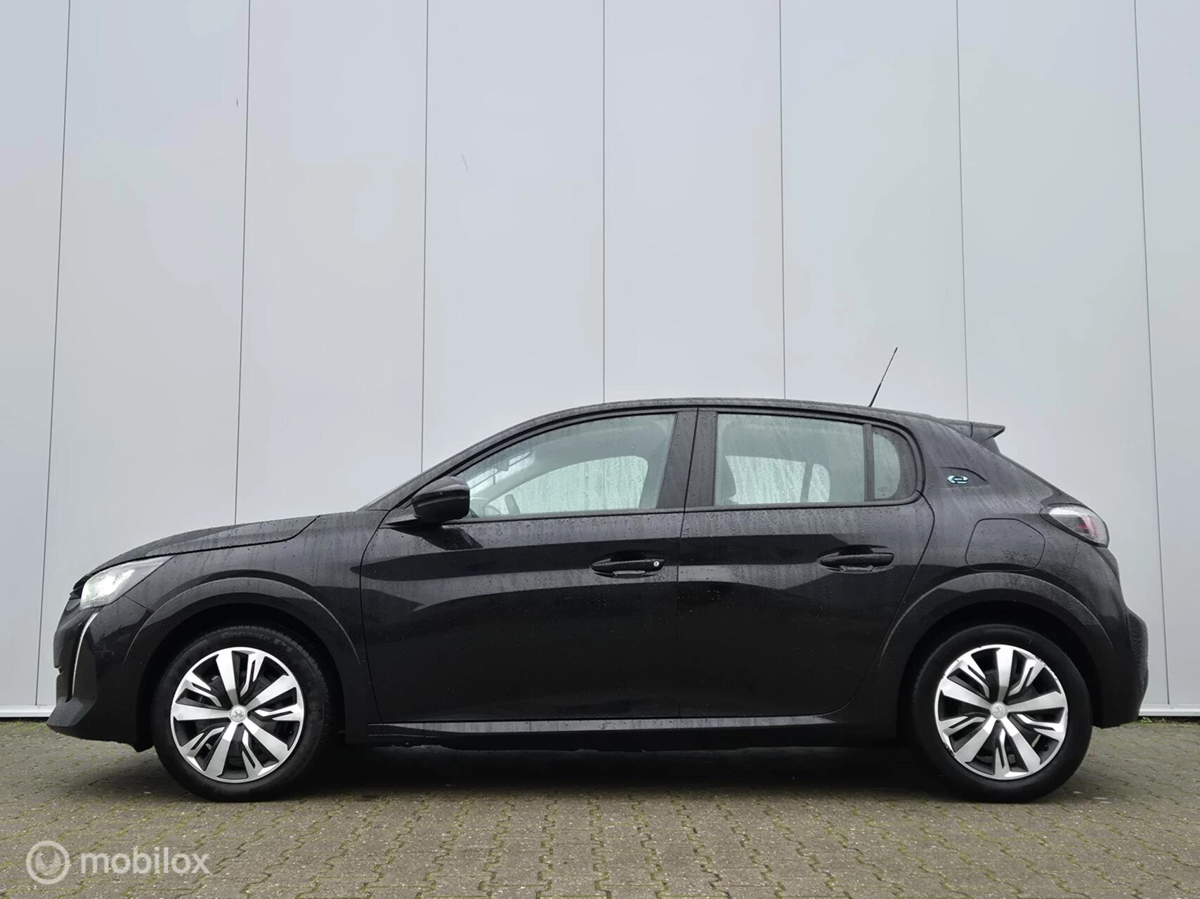 Hoofdafbeelding Peugeot e-208