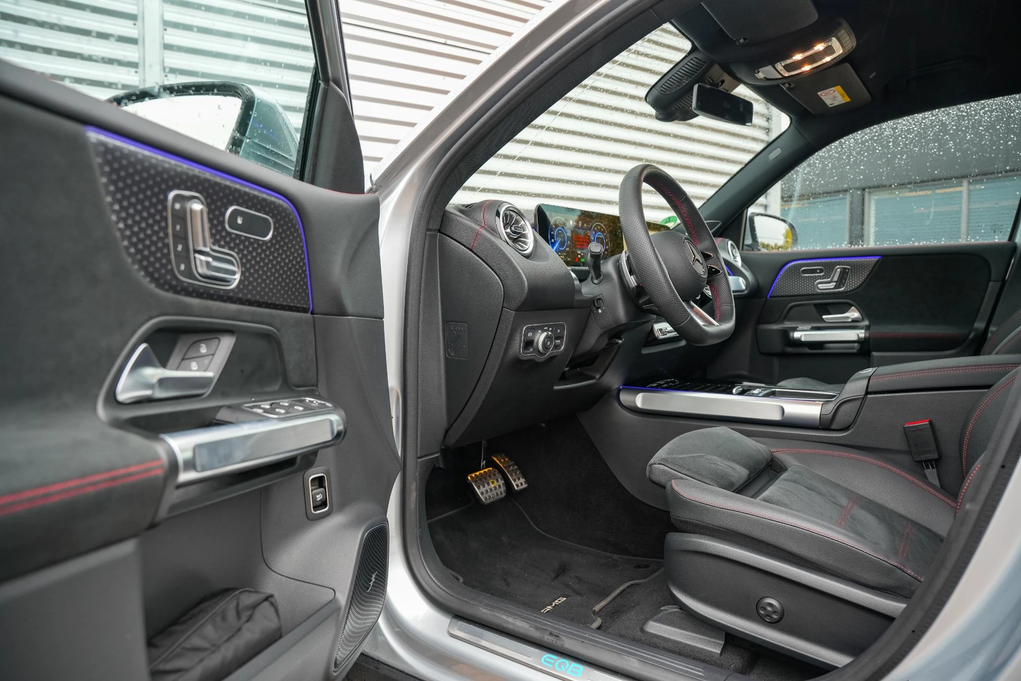 Hoofdafbeelding Mercedes-Benz EQB