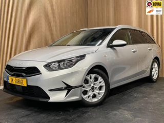 Hoofdafbeelding Kia Ceed Sportswagon Kia Ceed Sportswagon 1.0 T-GDi DynamicLine|APPLE CARPLAY|ANDROID AUTO|STOEL+STUURVERW|CAMERA|CRUISE,CLIMATE CTRL|1E EIG.|INCL.BTW|