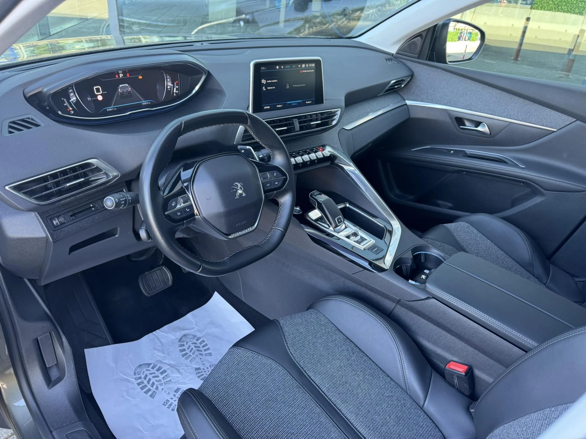 Hoofdafbeelding Peugeot 5008