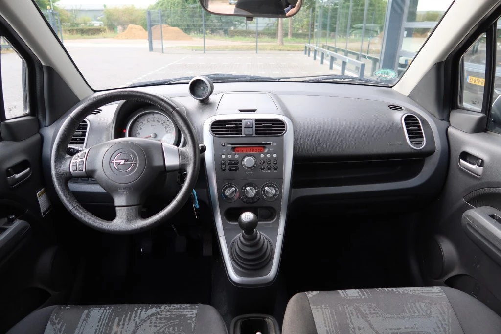 Hoofdafbeelding Opel Agila