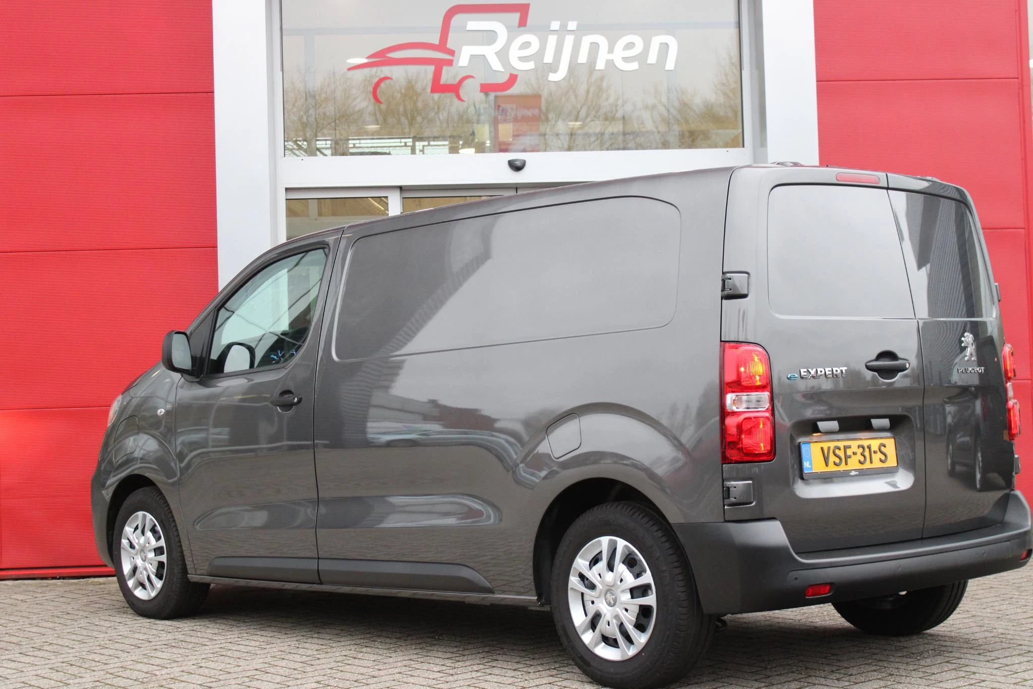 Hoofdafbeelding Peugeot e-Expert