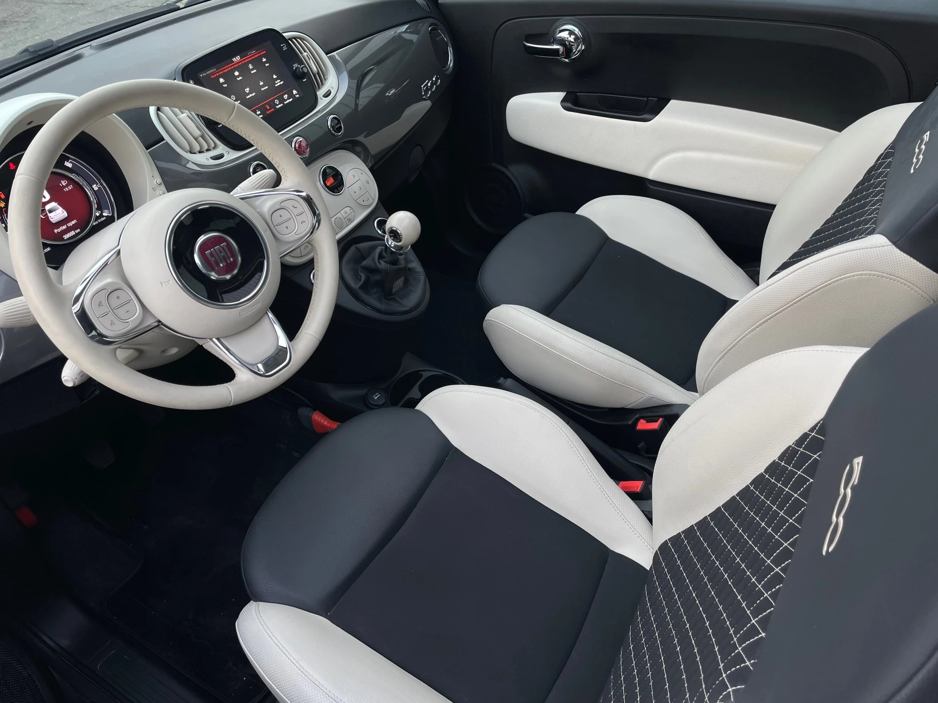 Hoofdafbeelding Fiat 500