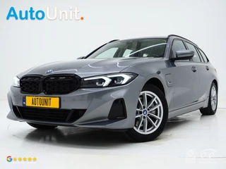 Hoofdafbeelding BMW 3 Serie BMW 3 Serie Touring 320e LCI Shadow Line | Nieuw Model | Keyless | Camera | Dodehoekdetectie | Widescreen | Carplay | Cruise | DAB | LED