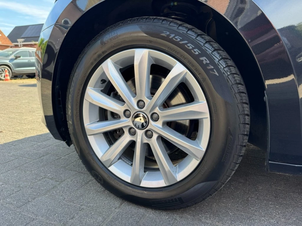 Hoofdafbeelding Škoda Superb