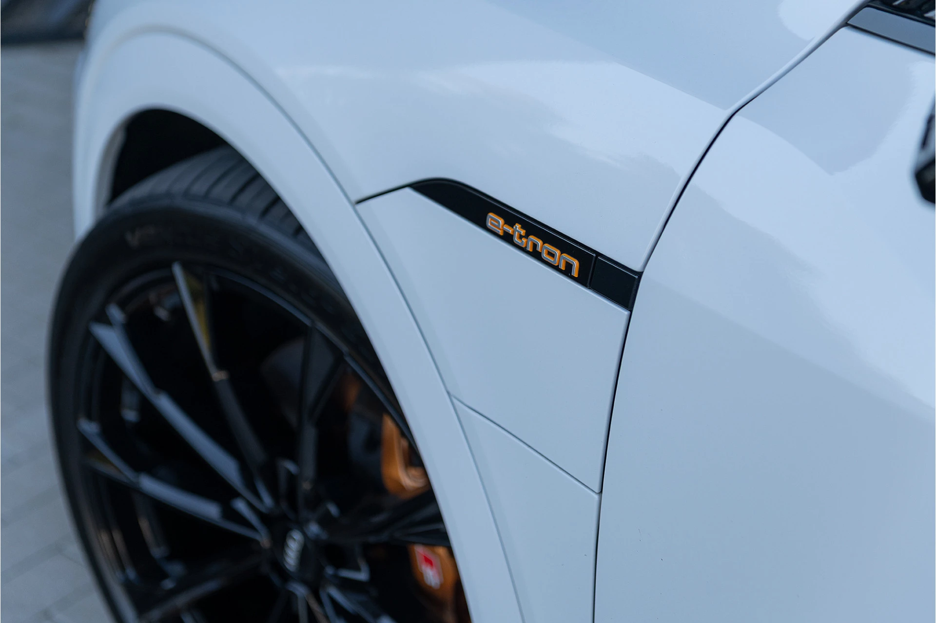 Hoofdafbeelding Audi e-tron