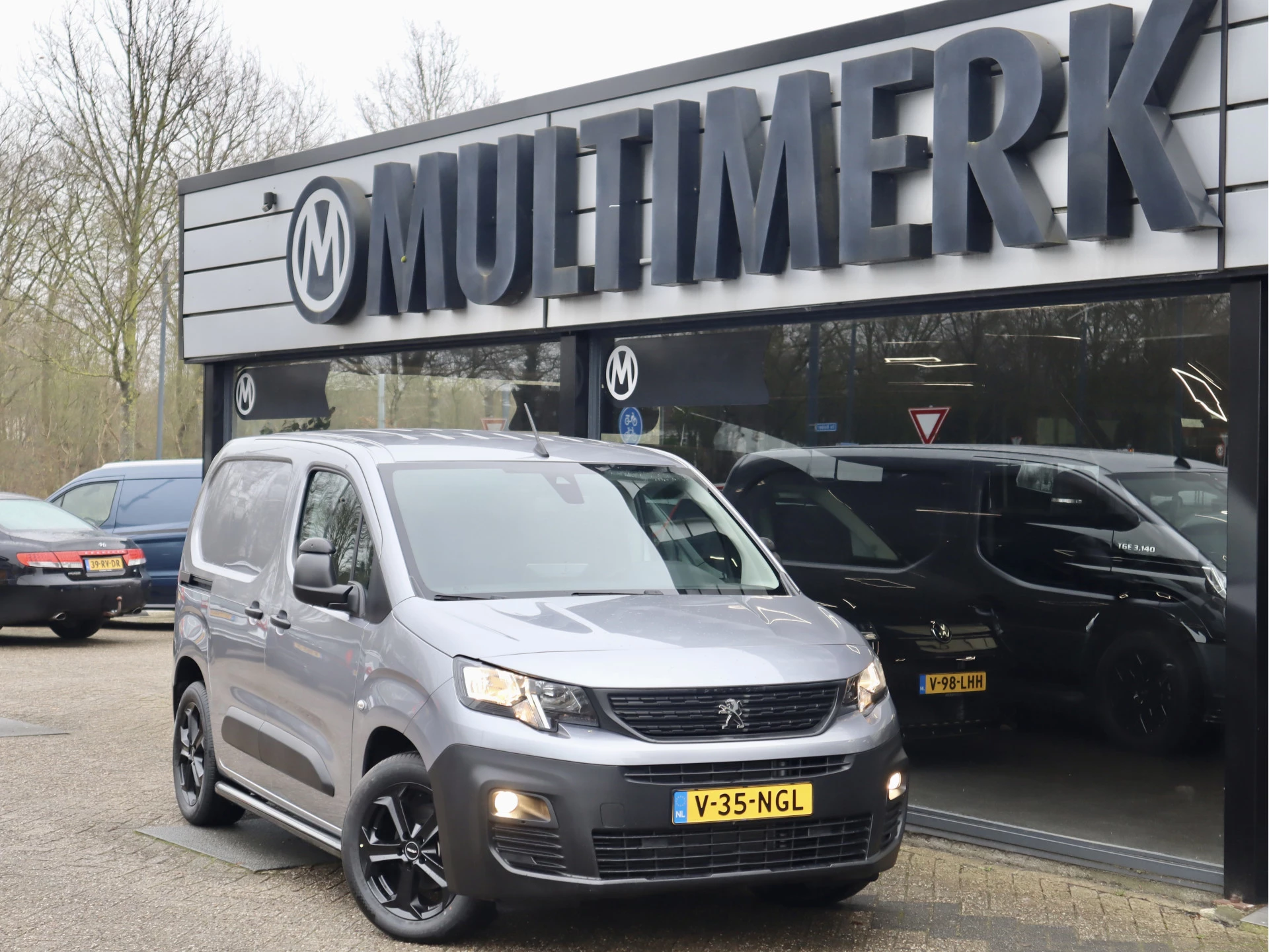 Hoofdafbeelding Peugeot Partner