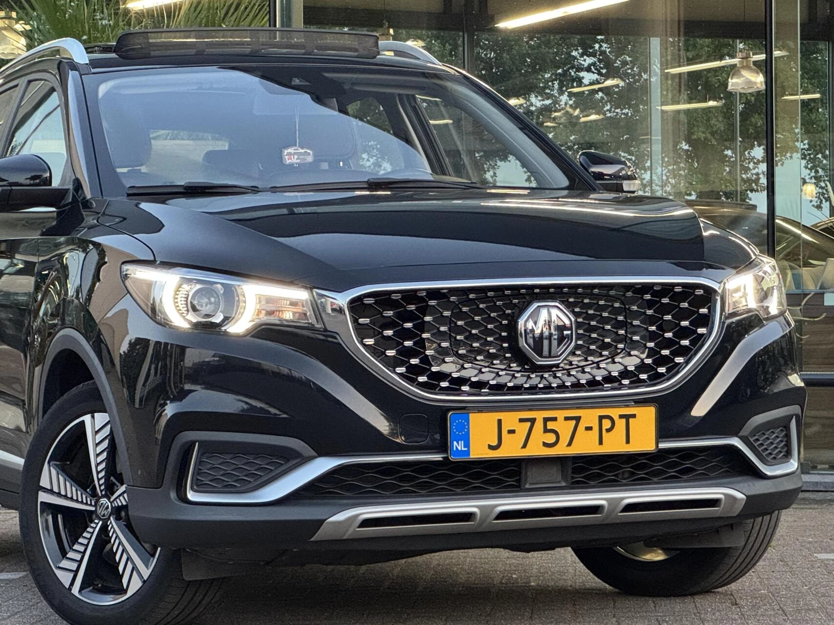 Hoofdafbeelding MG ZS EV