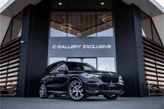 Hoofdafbeelding BMW X5 BMW X5 xDrive45e High Executive - M Sport | Panorama | Elek. Trekhaak | 360 Camera | Memory