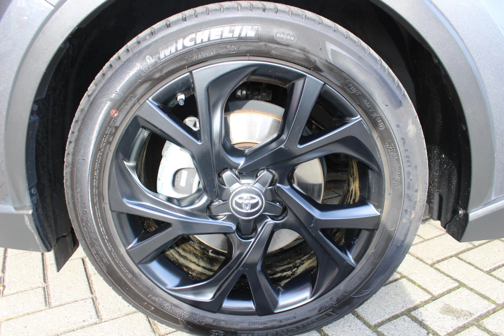 Hoofdafbeelding Toyota C-HR