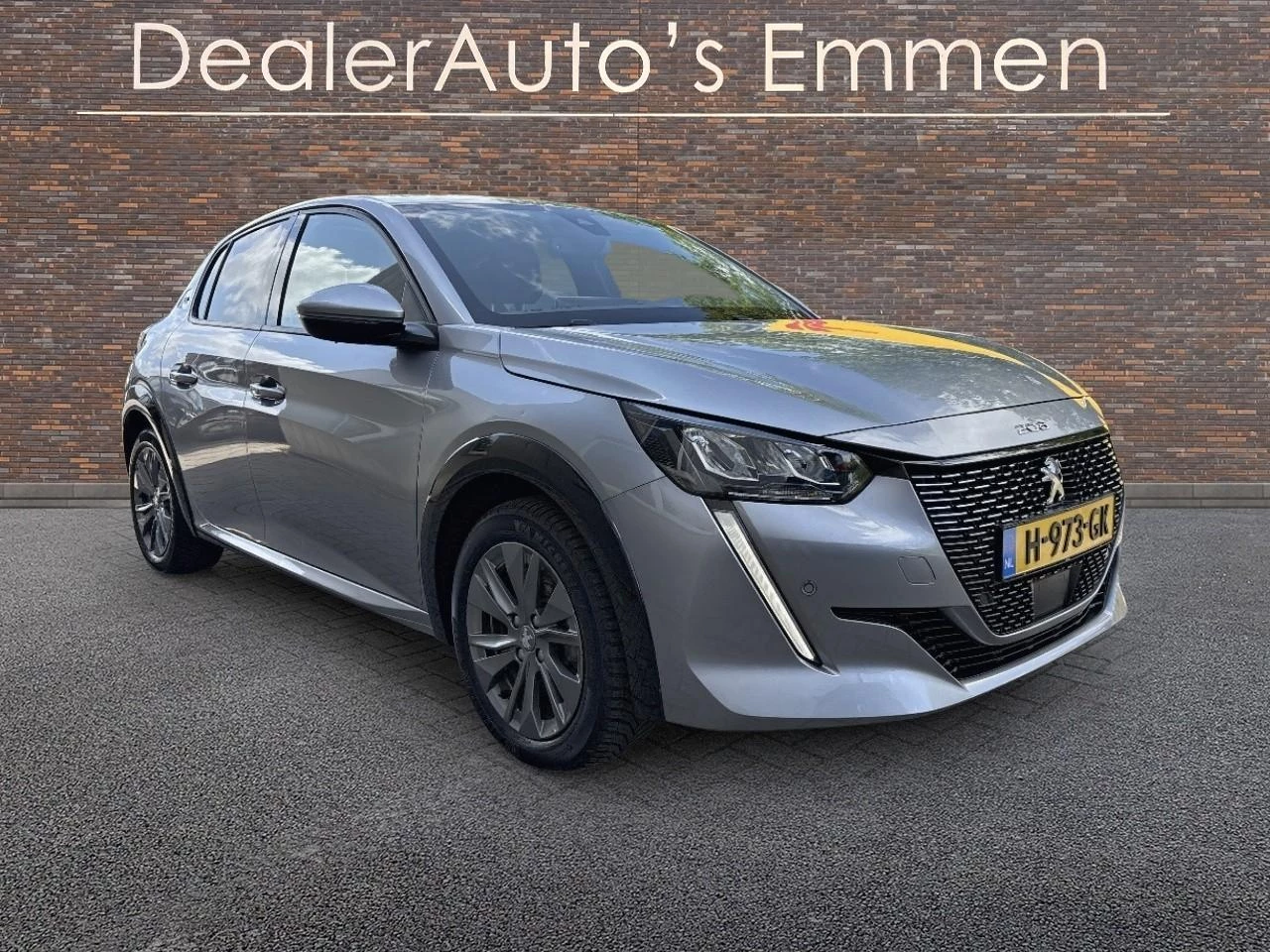 Hoofdafbeelding Peugeot e-208