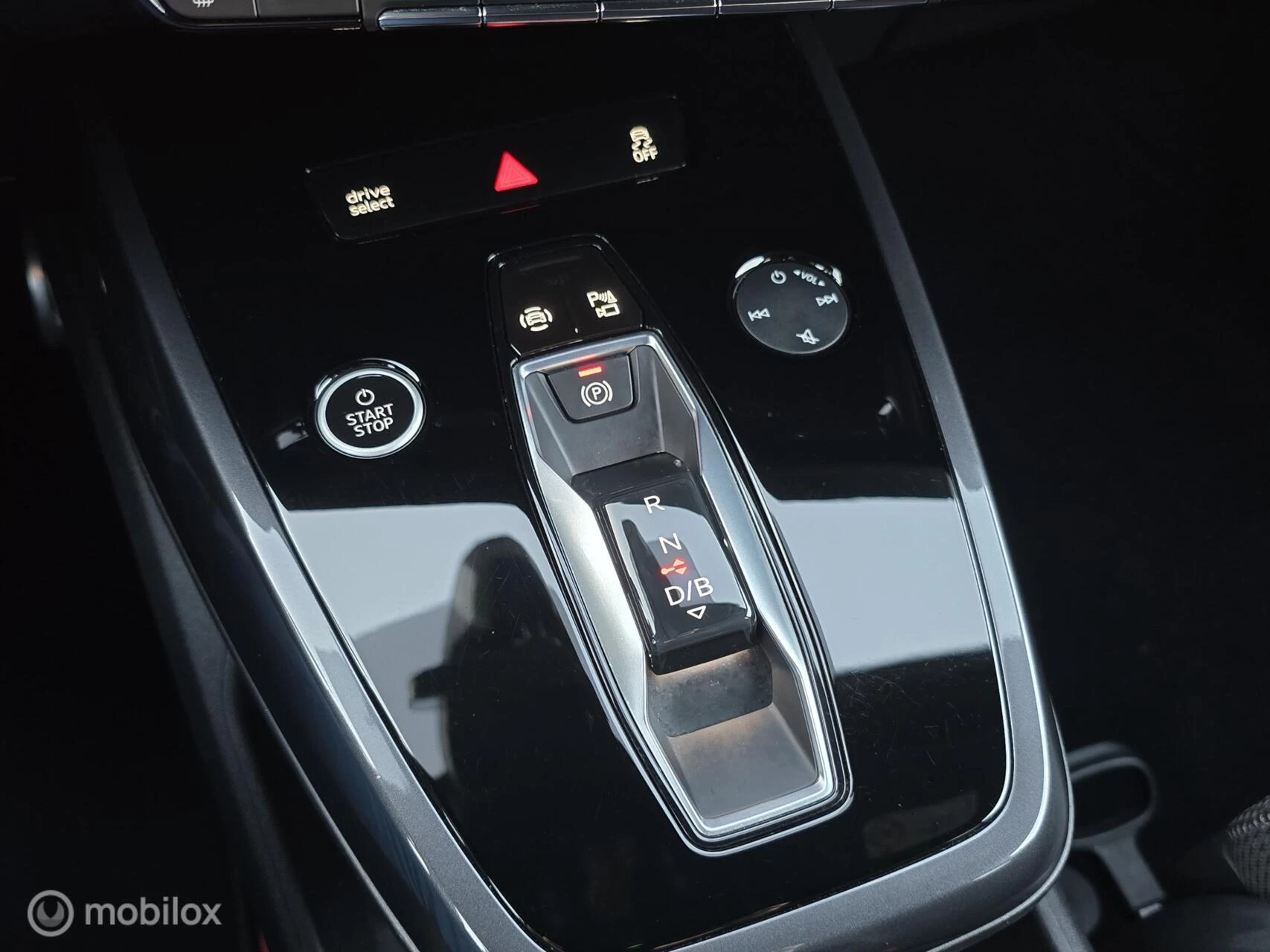 Hoofdafbeelding Audi Q4 e-tron