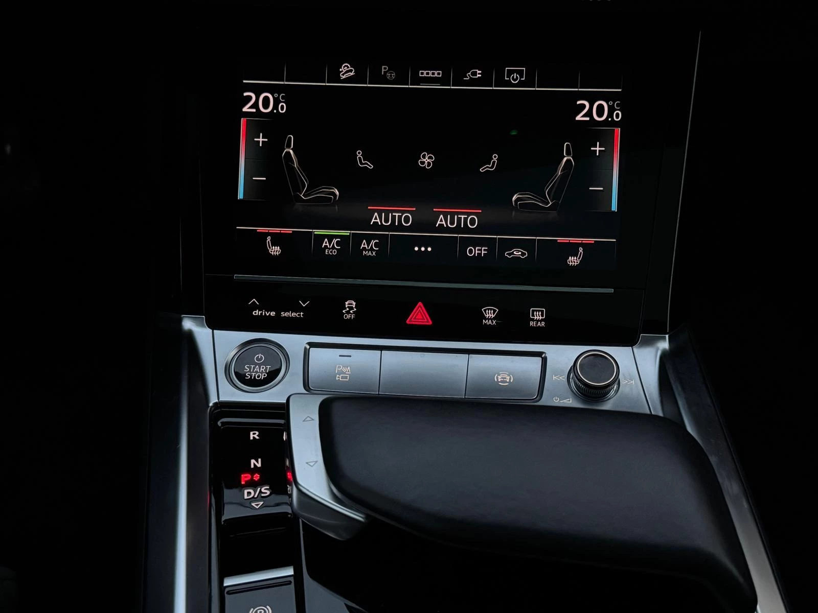 Hoofdafbeelding Audi e-tron