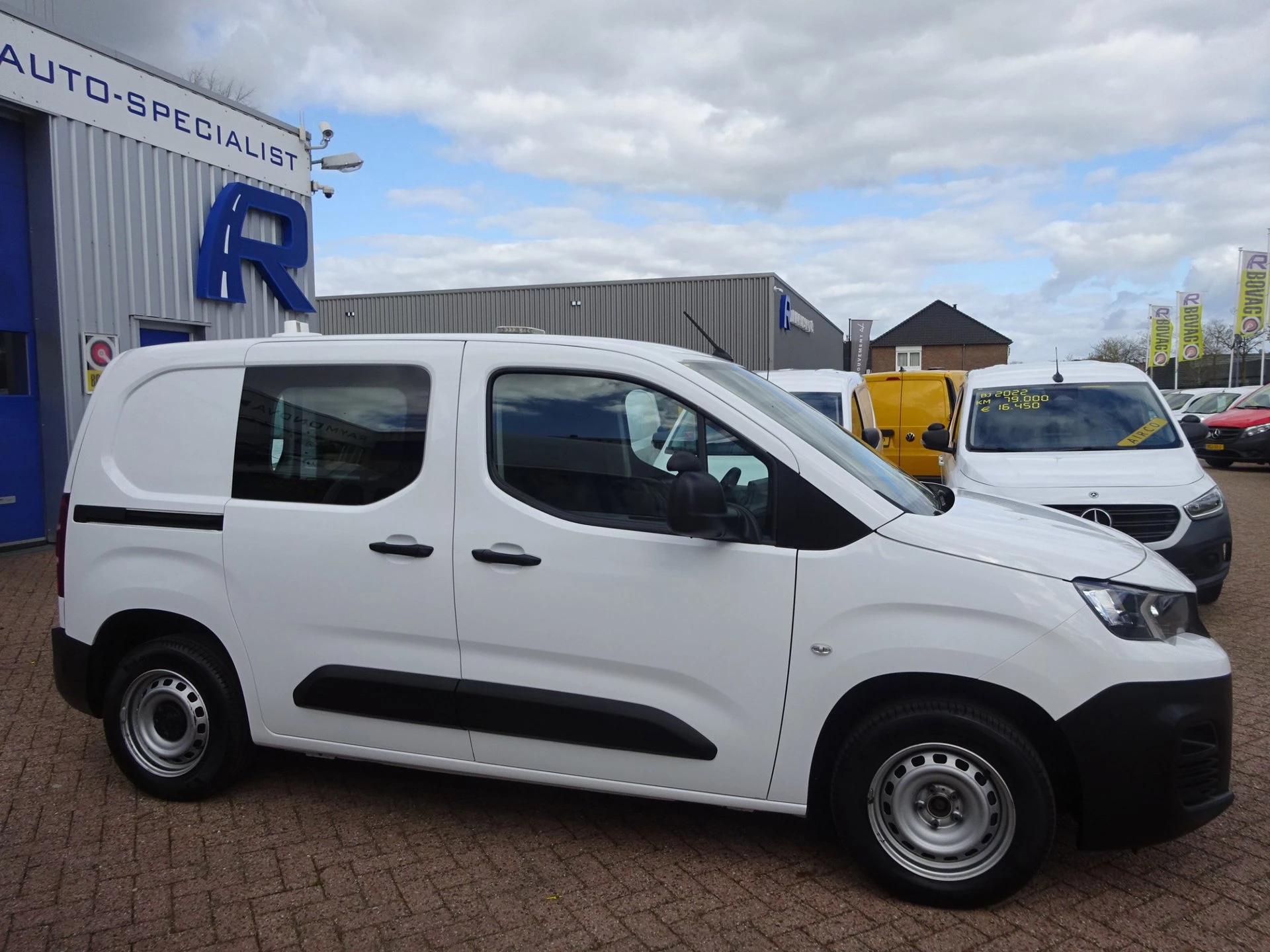 Hoofdafbeelding Peugeot Partner