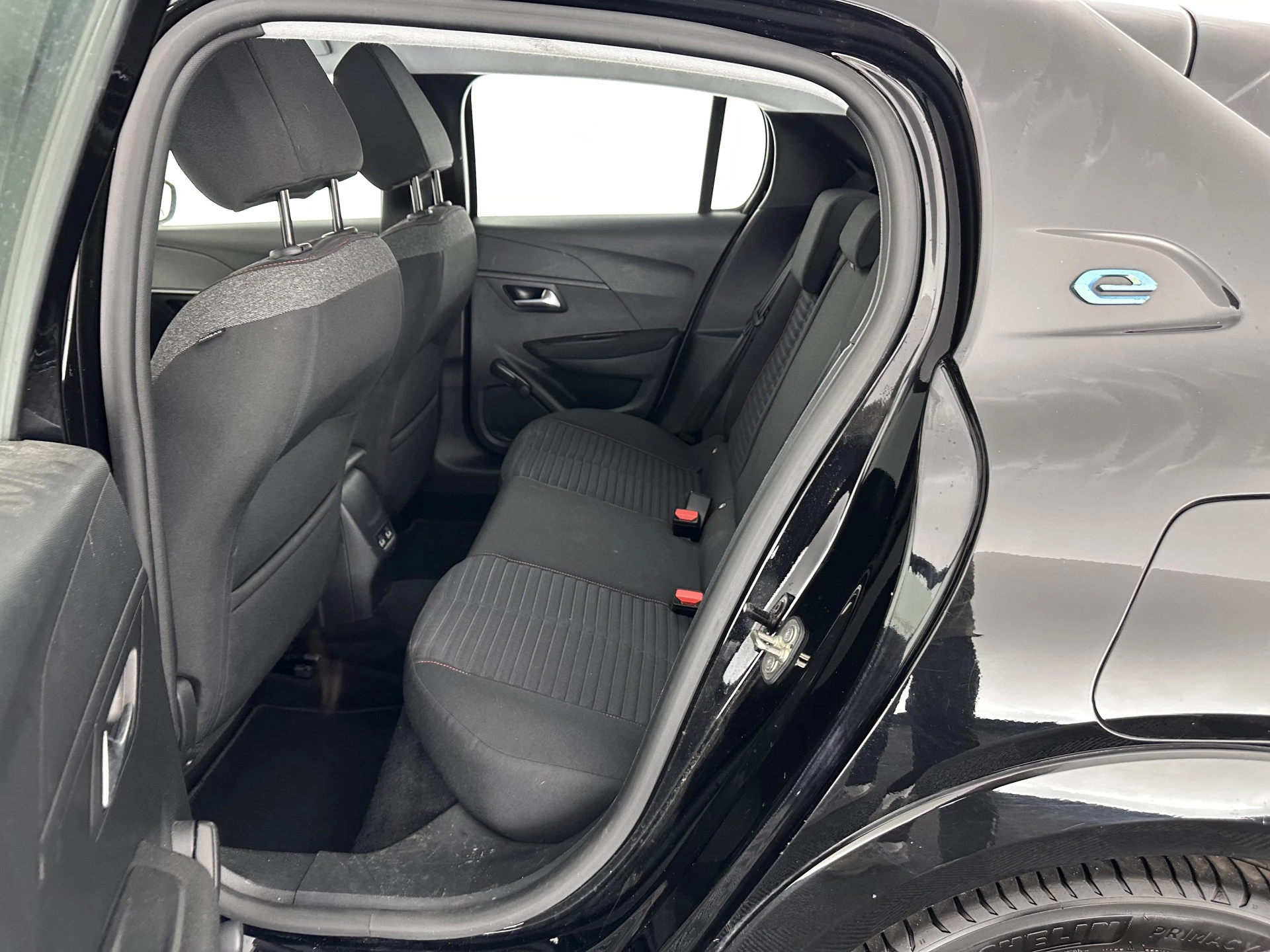 Hoofdafbeelding Peugeot e-208